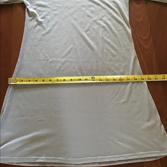 Very Simple Gray tunic - Picture 5 of 9